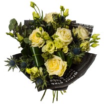 Buchetul de flori contine: 5 trandafiri albi