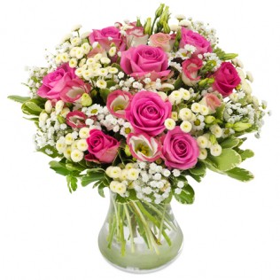 Buchet de nunta cununie cu trandafiri roz lisianthus si crizantema gypsophila
