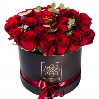 flori cutie-rotunda lux cadou premium trandafiri rosii eucalipt