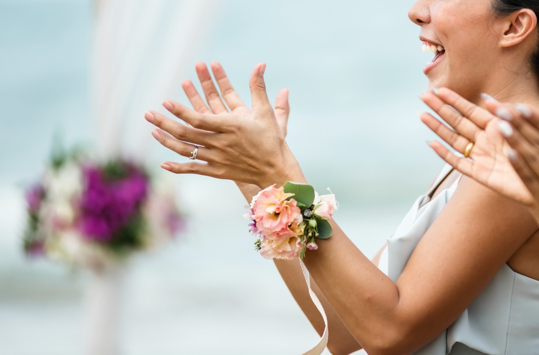 bratara corsage din flori pentru nunta